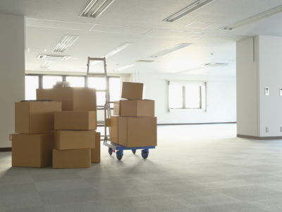 Optimiser la logistique d'un déménagement longue distance avec des solutions de stockage adaptées à Lyon et sa métropole